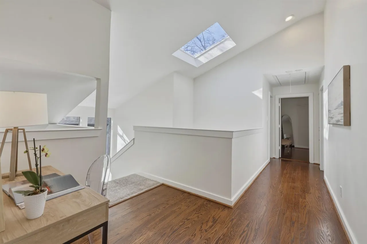 965 Easton Pl 21 965 Easton Place