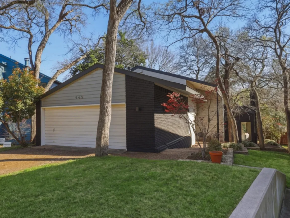 965 Easton Place