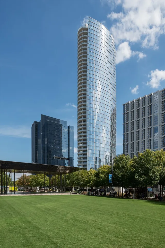 1918 Olive St #402, Dallas, TX 75201 28 1918 Olive St #402