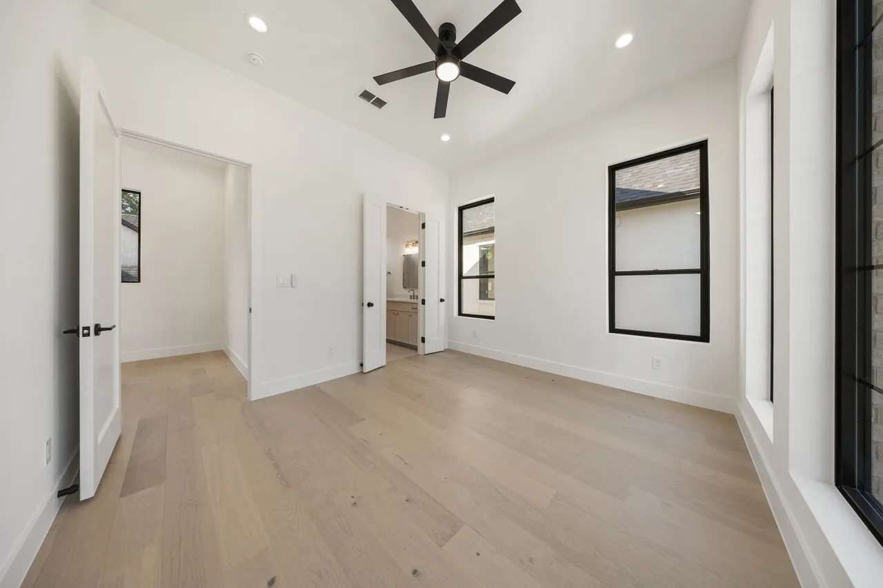 6475 Trammel Dr, Dallas, TX 75214 34 6475 Trammel Drive