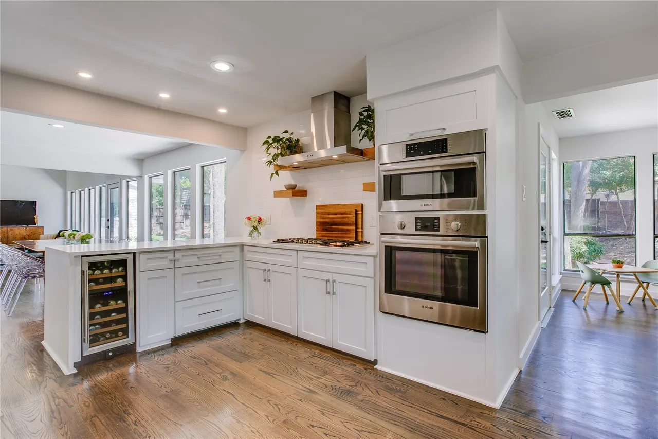 6815 Woodmark Ct 10 6815 Woodmark Ct