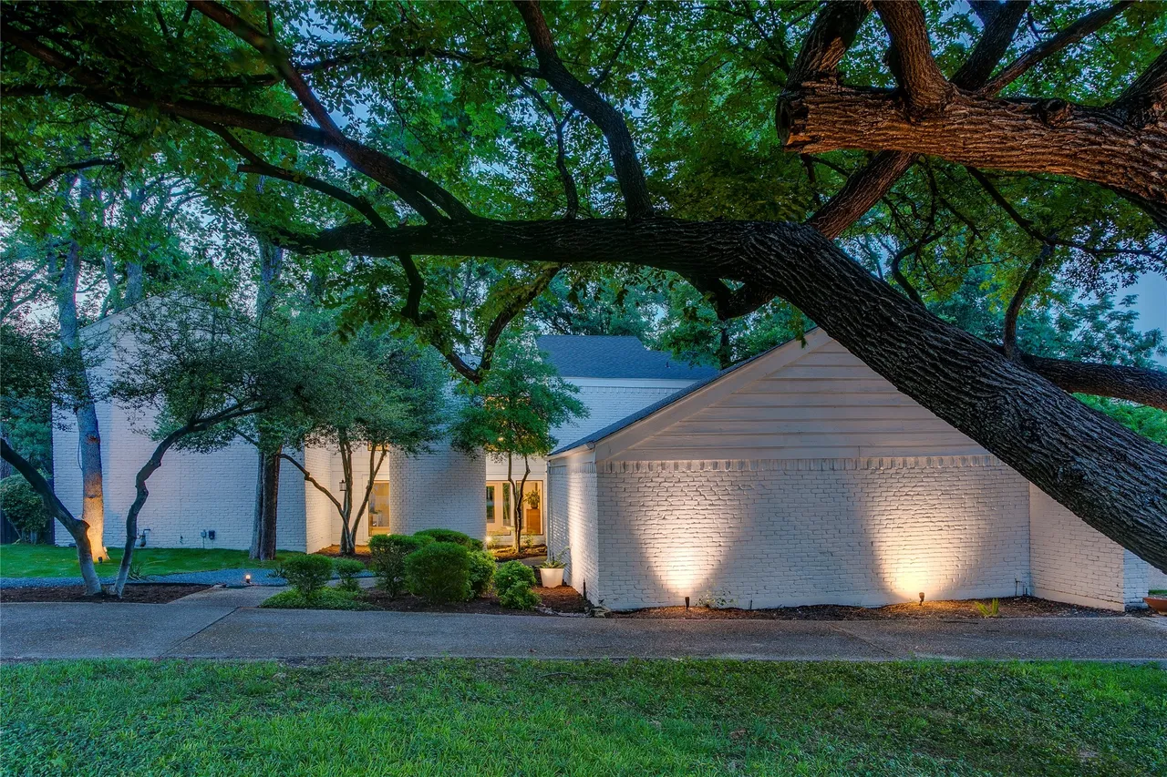 6815 Woodmark Ct 2 6815 Woodmark Ct