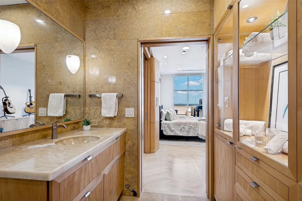30 Las Colinas Boulevard E #1522 18 330 Las Colinas Blvd #1522