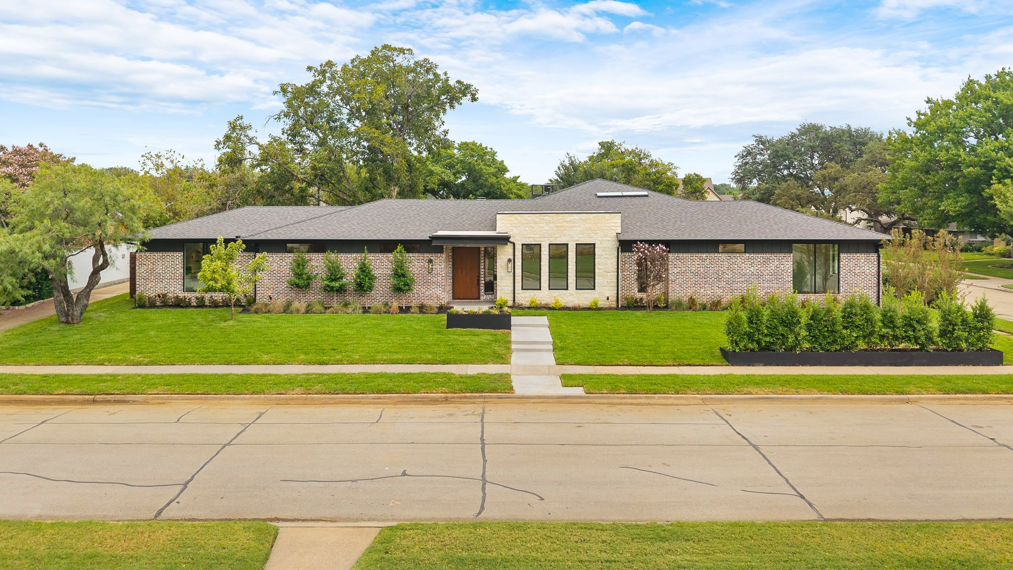 3333 Arawak Pl