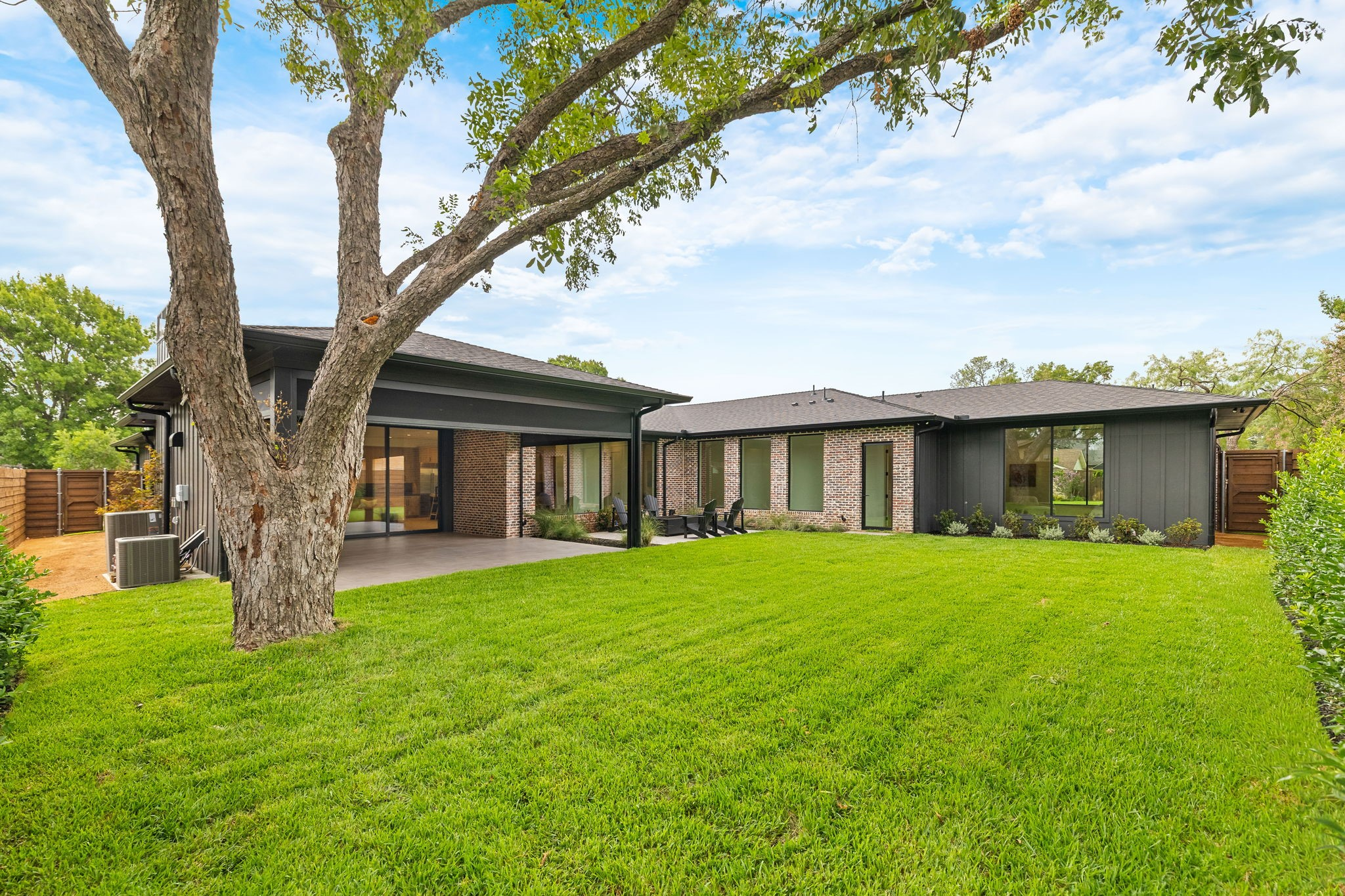 3333 Arawak Pl
