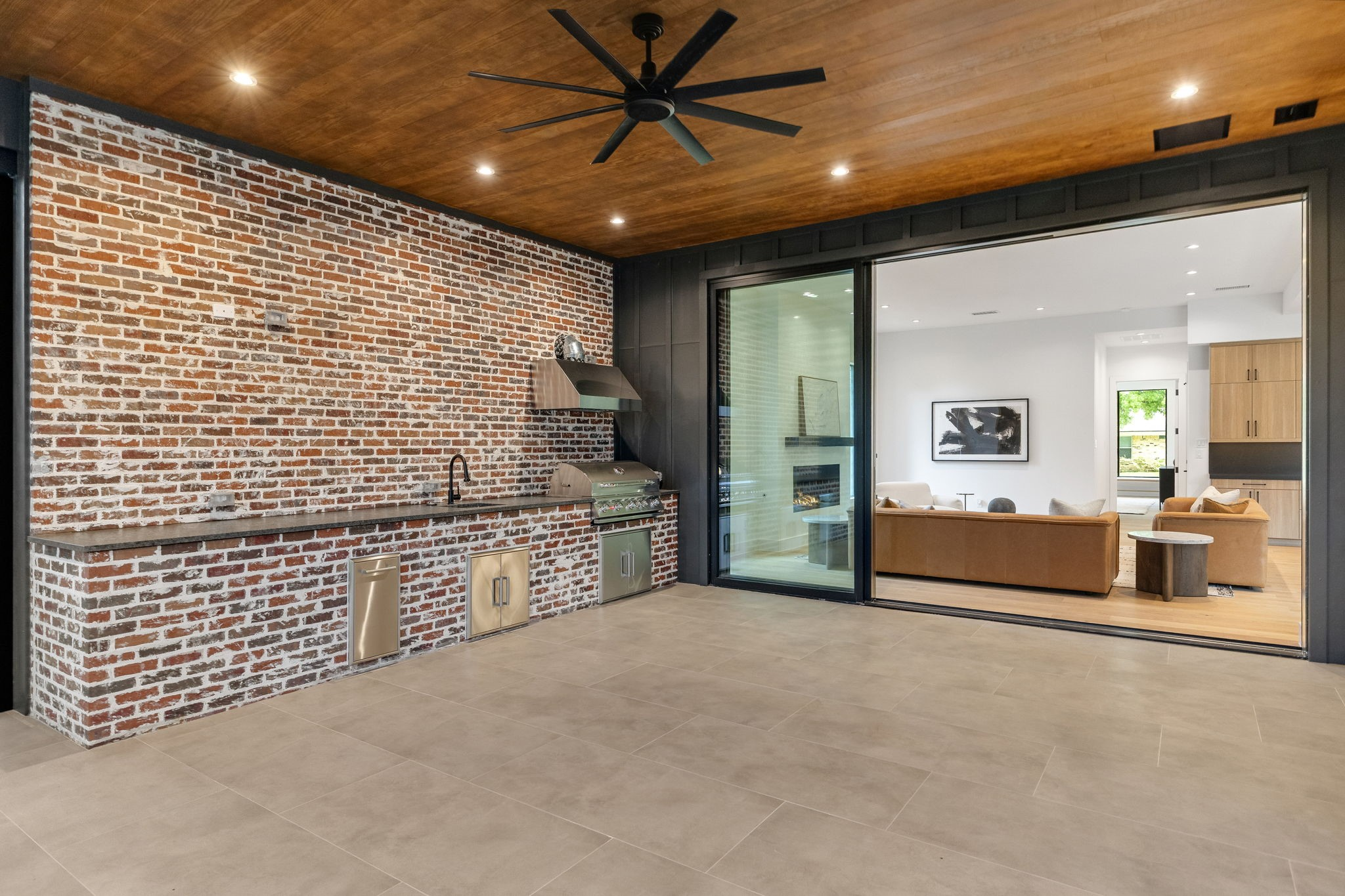 3333 Arawak Pl