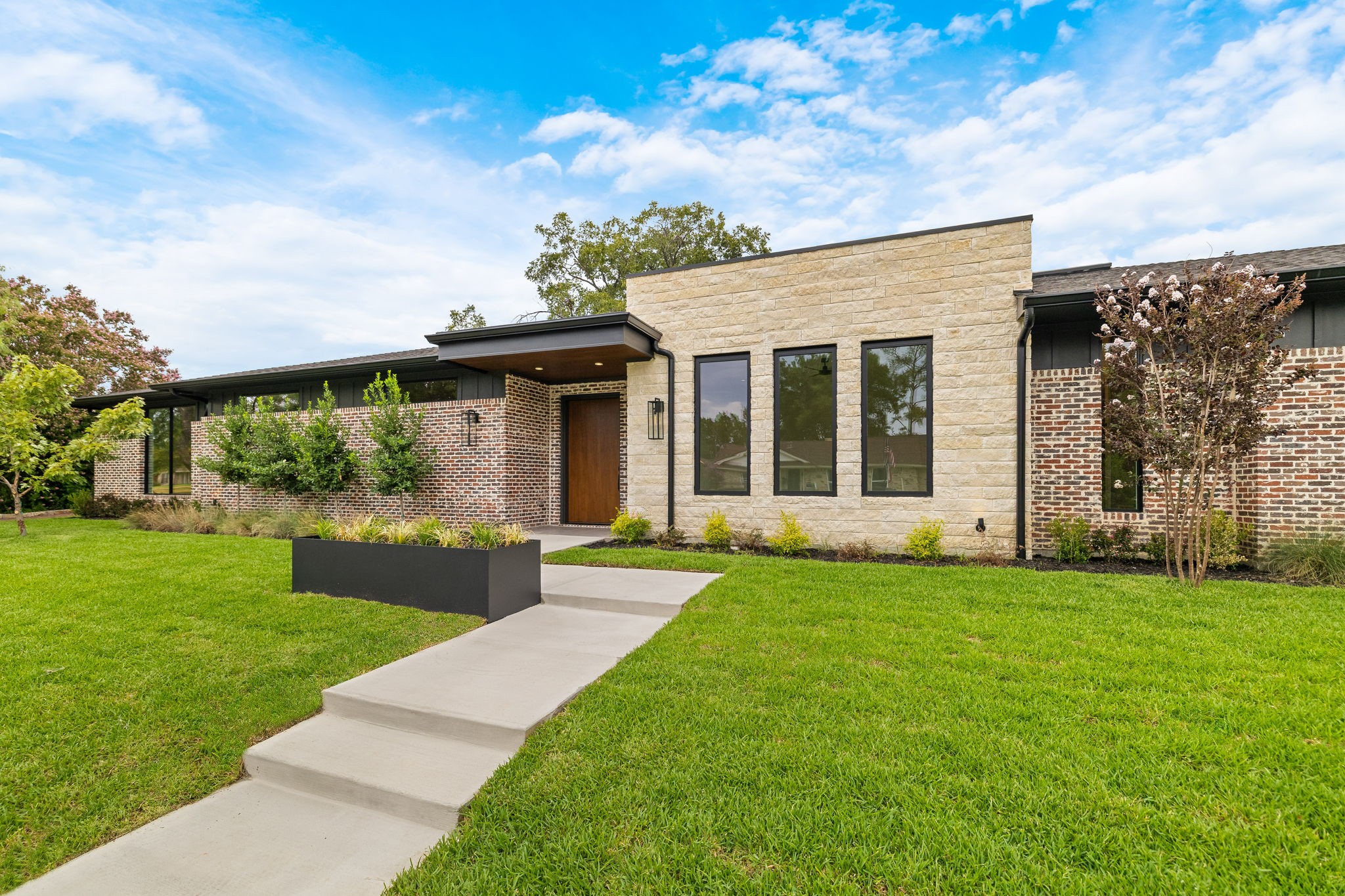 3333 Arawak Pl