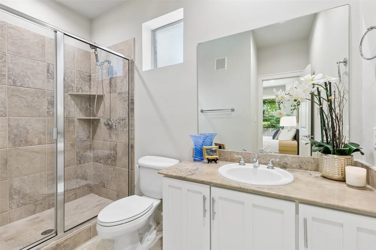 4241 Rawlins Street #14 14 4241 Rawlins Street #14