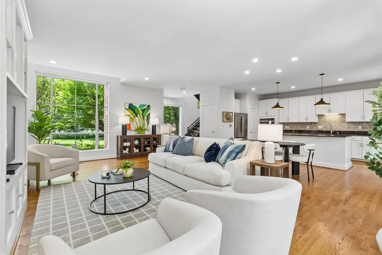 4241 Rawlins Street #14 18 4241 Rawlins Street #14