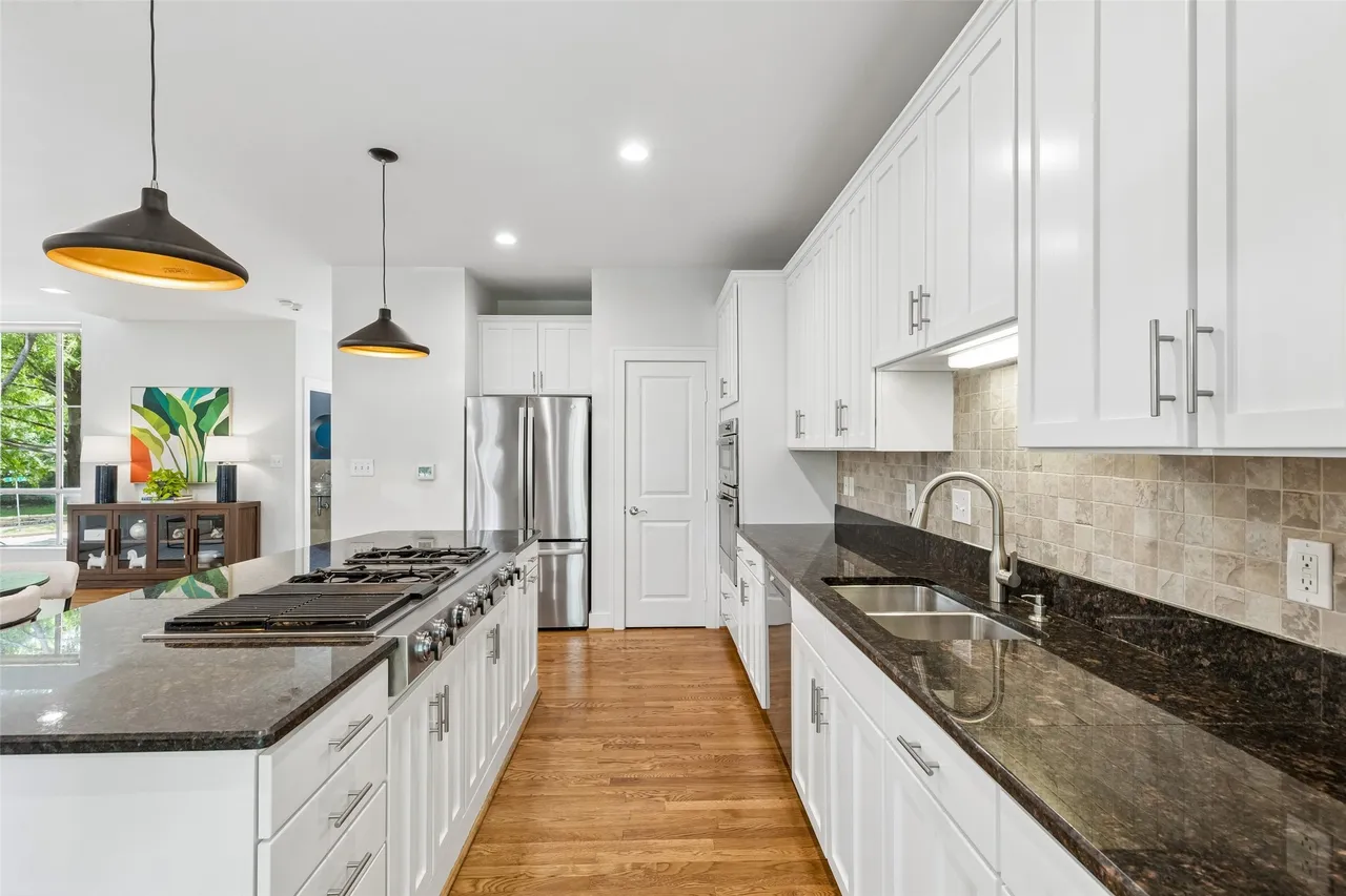 4241 Rawlins Street #14 5 4241 Rawlins Street #14