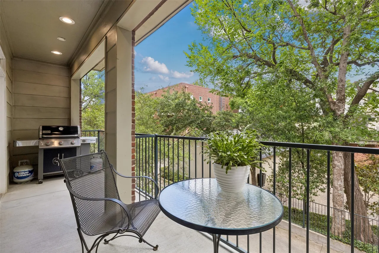 4241 Rawlins Street #14 6 4241 Rawlins Street #14