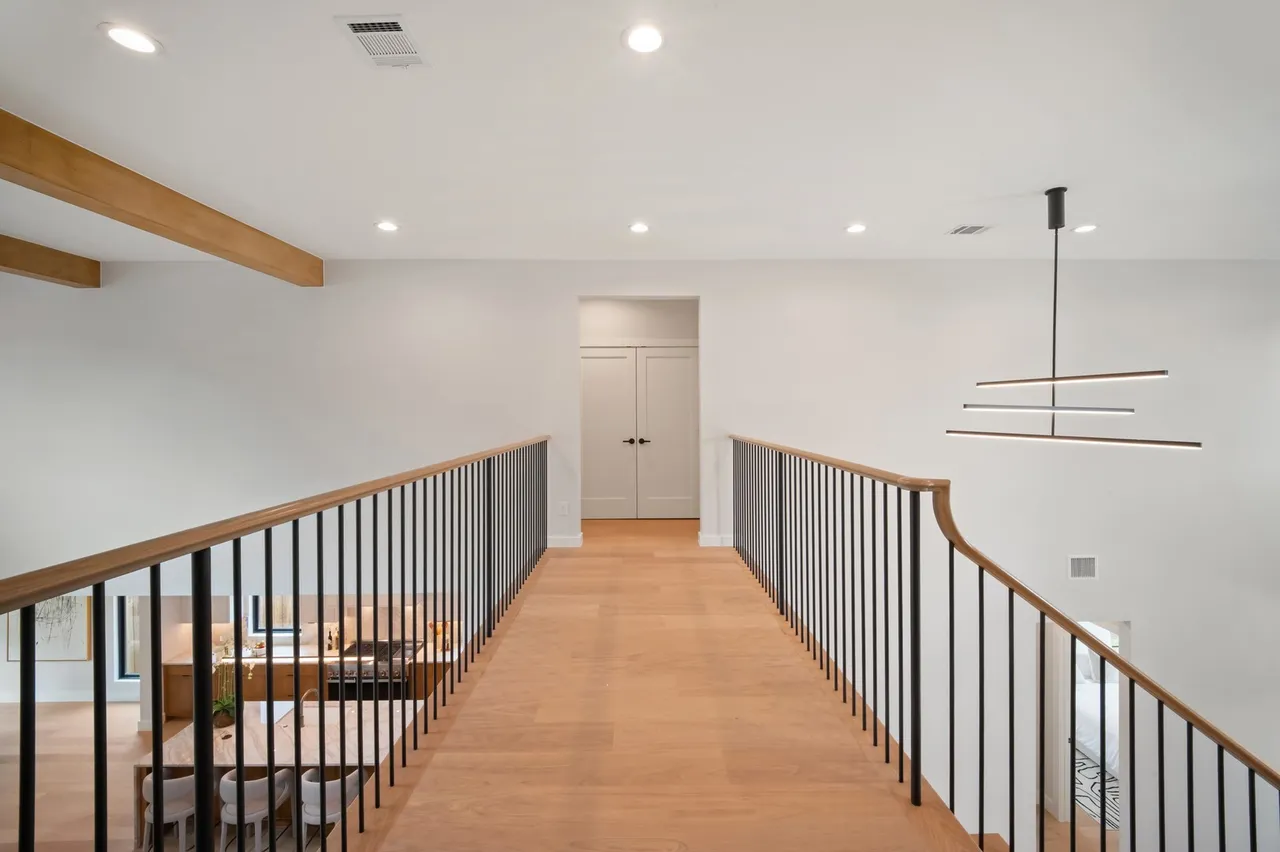 4241 Somerville Ave 28 4241 Somerville Ave