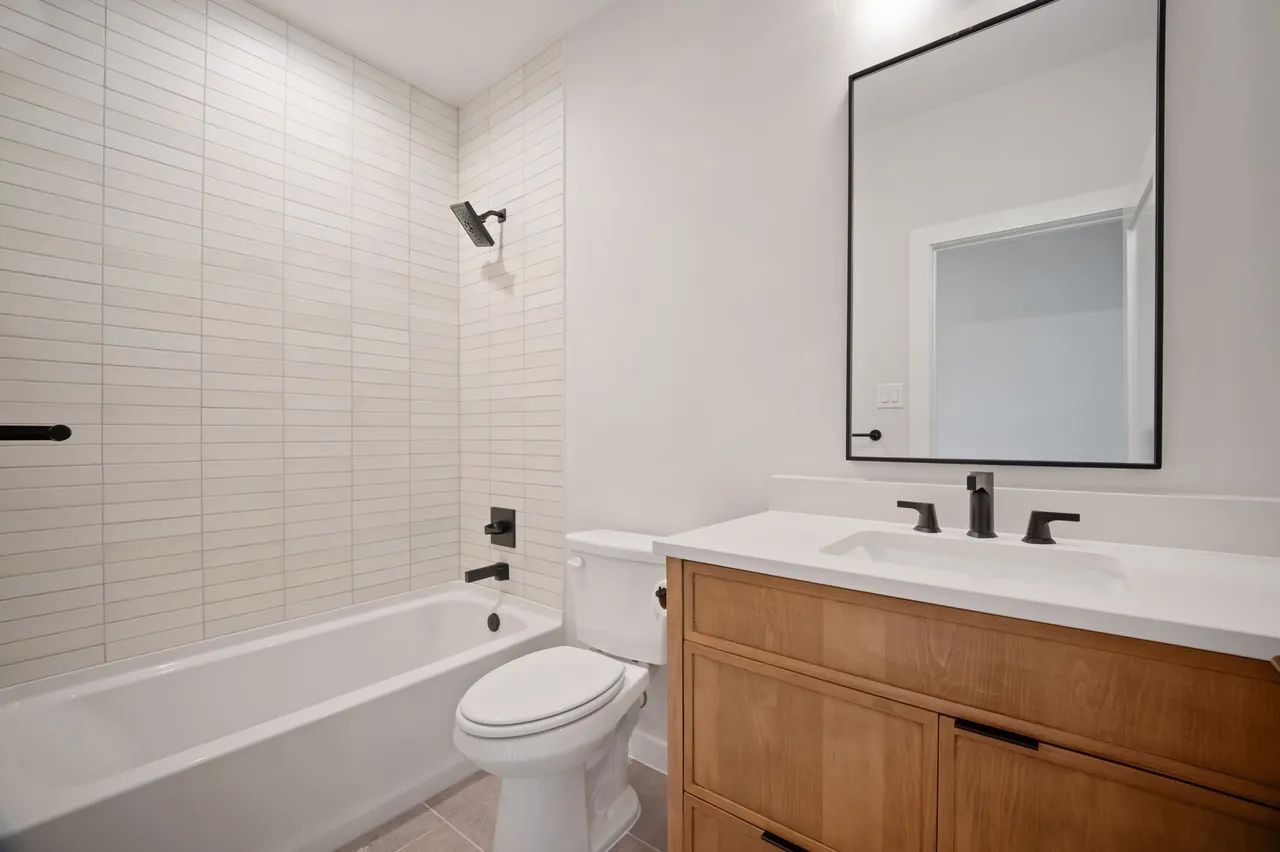 4241 Somerville Ave 34 4241 Somerville Ave