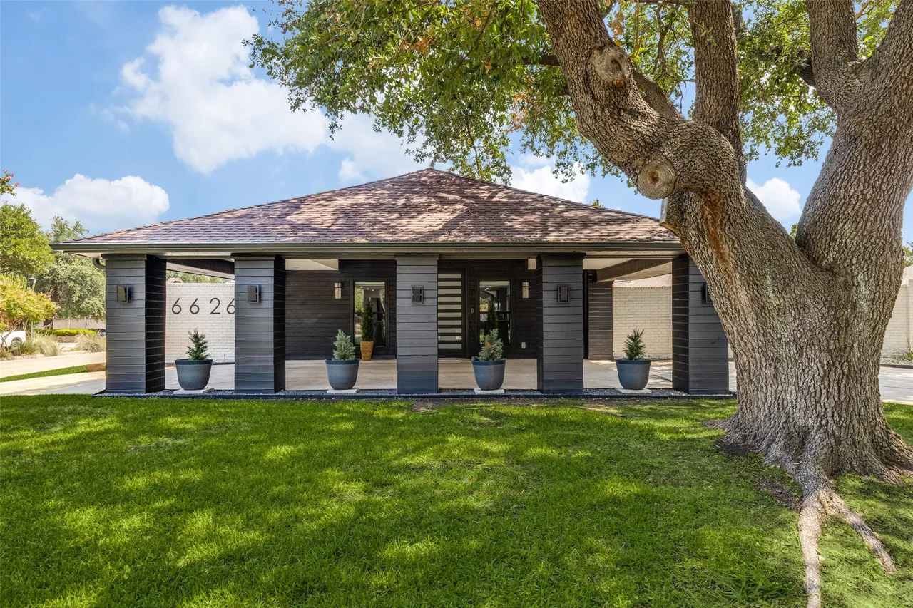 6626 Harvest Glen DriveDallas, TX 75248 26 6626 Harvest Glen Drive