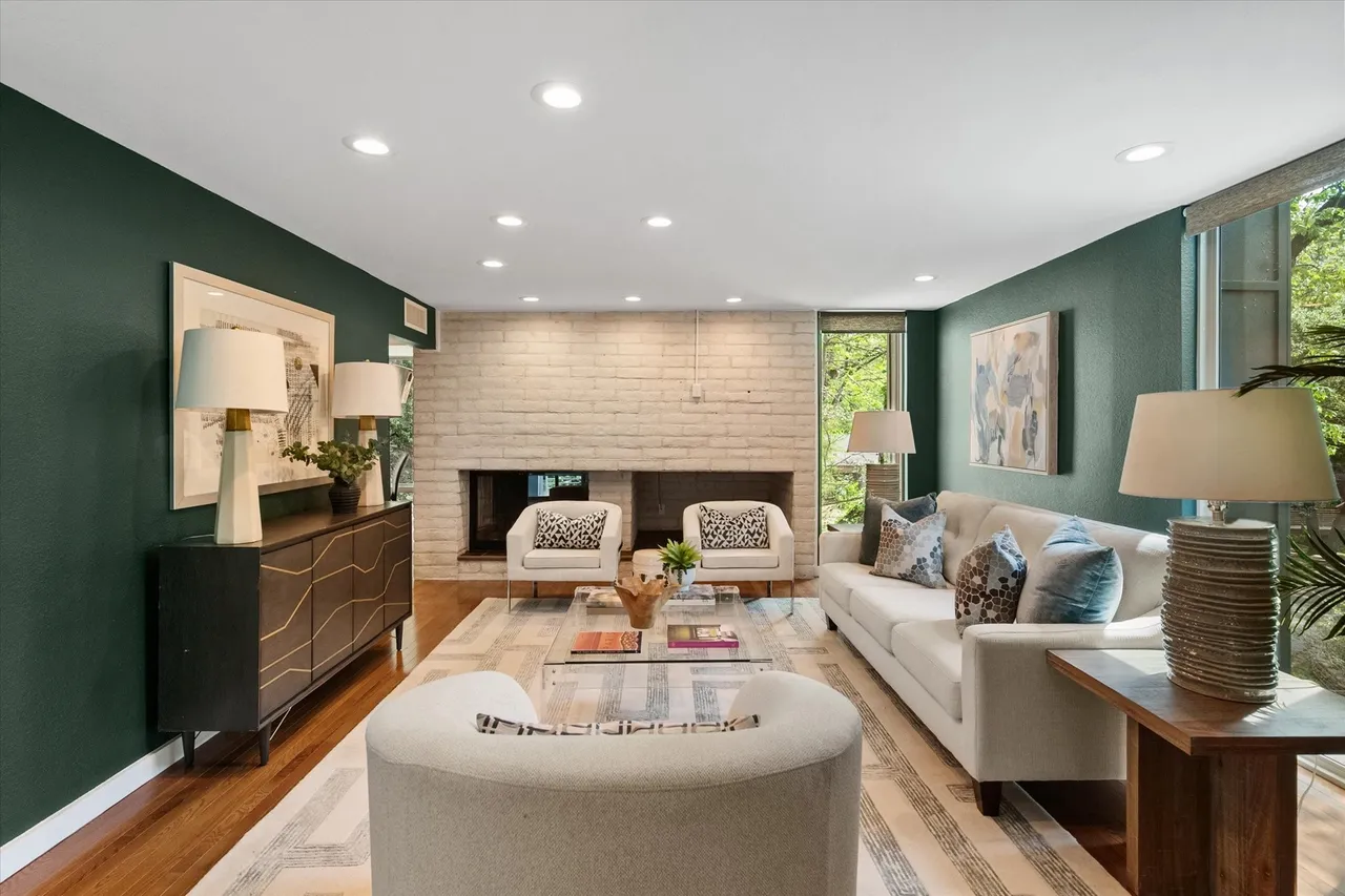 3509 Bellaire Park Court, Fort Worth, TX 76109 3 3509 Bellaire Park Ct