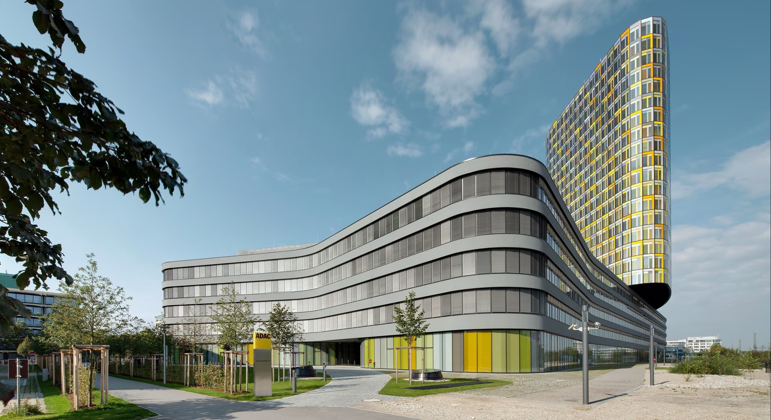 ADAC HQ Munich - 2567-avif@75-ada_hero-c - Jan Bitter